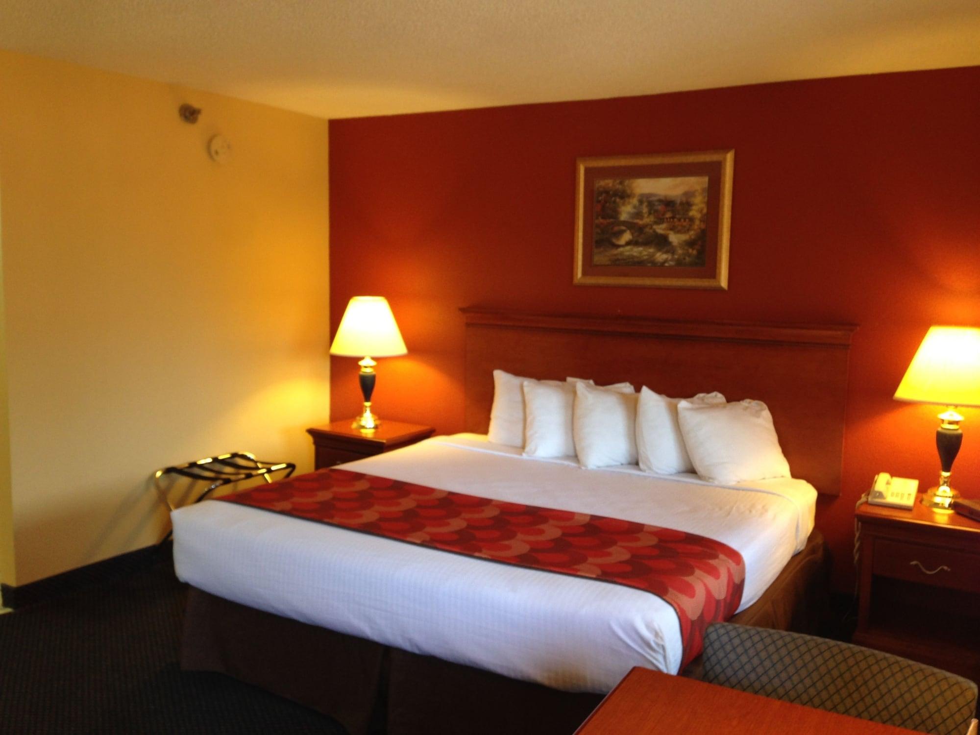 מלון Super 8 By Wyndham Downtown Gatlinburg At Convention Center מראה חיצוני תמונה