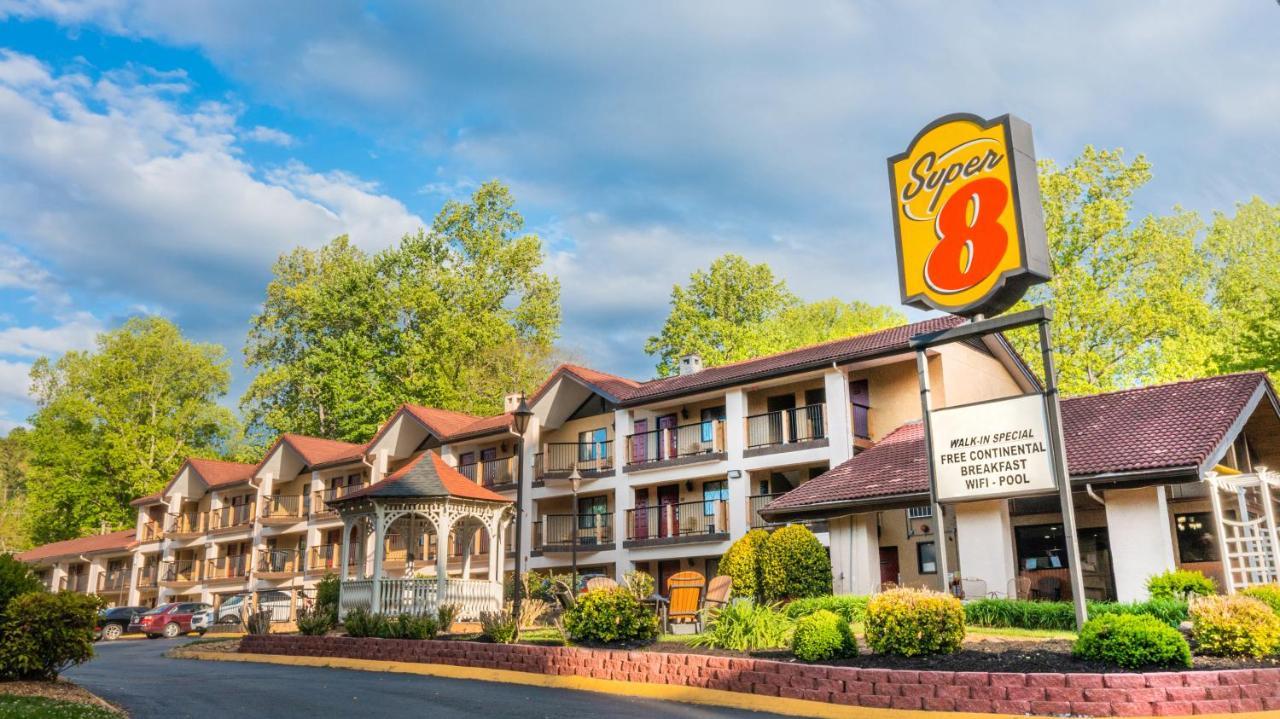 מלון Super 8 By Wyndham Downtown Gatlinburg At Convention Center מראה חיצוני תמונה